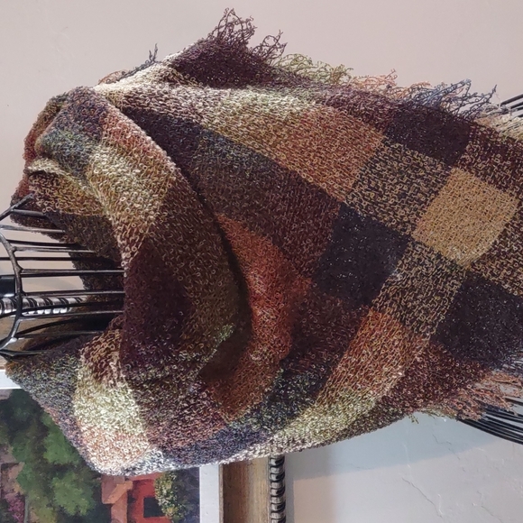 Vintage Plaid Boucle Scarf - Picture 2 of 4